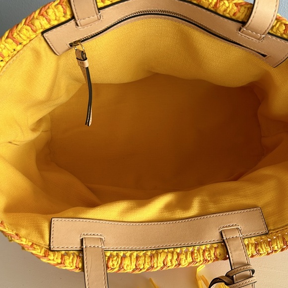 Tory Burch • Pink & Yellow Straw Beach Summer Bag Tote With Tassel - Picture 13 of 16